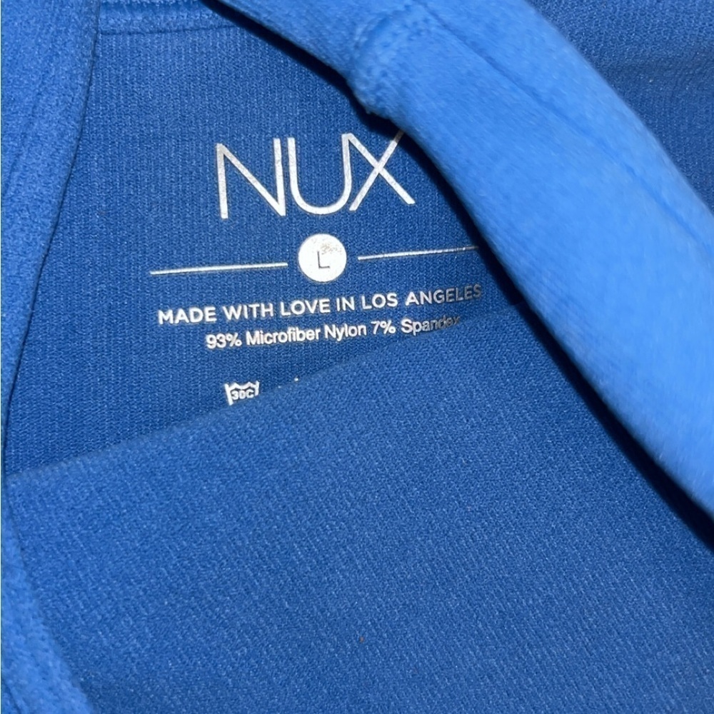 NUX activewear top - Picture 3 of 6